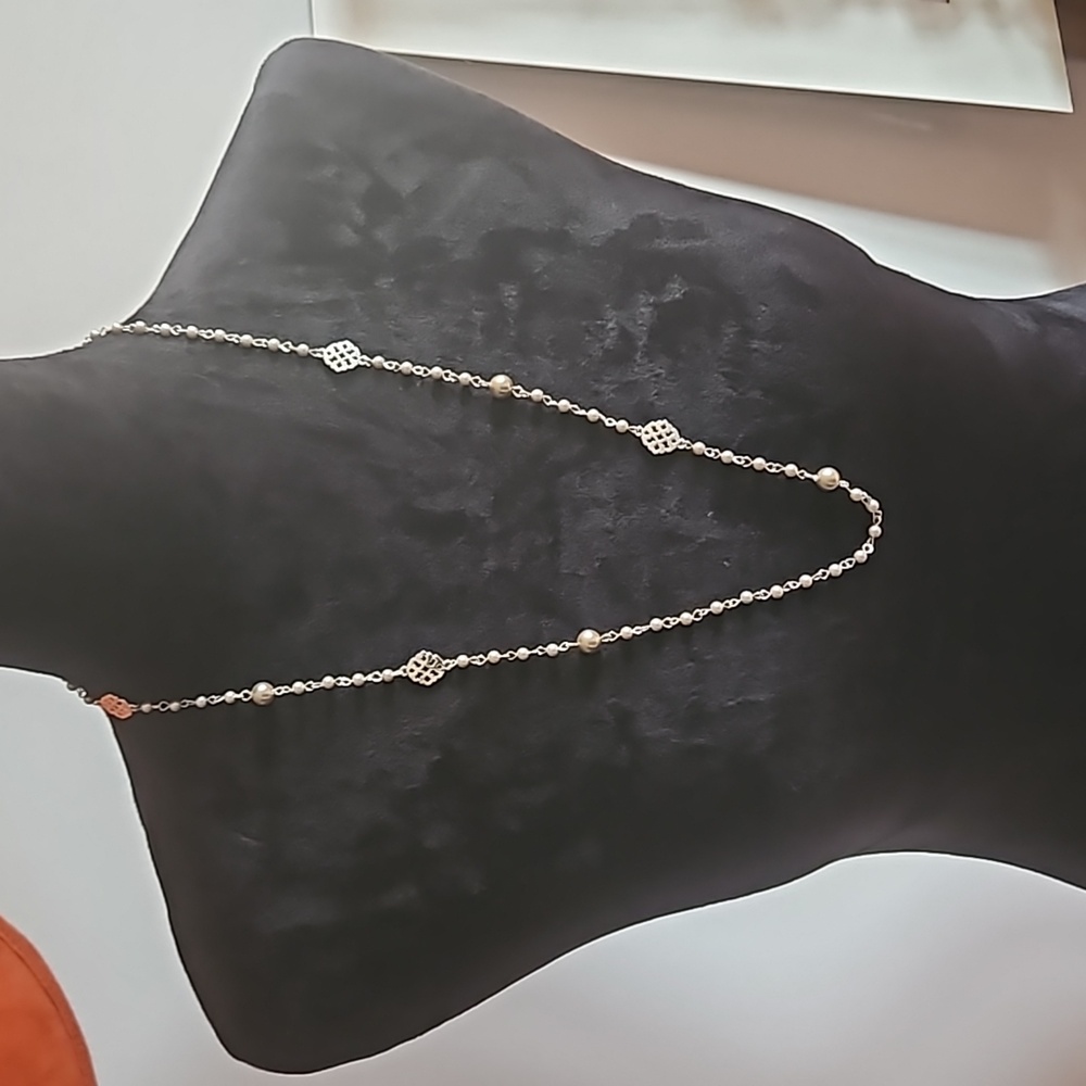 Lot of Costume Silver Jewelry - Picture 3 of 9